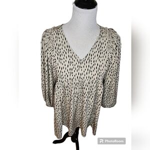 Mitto shop oversized high low blouse size med.